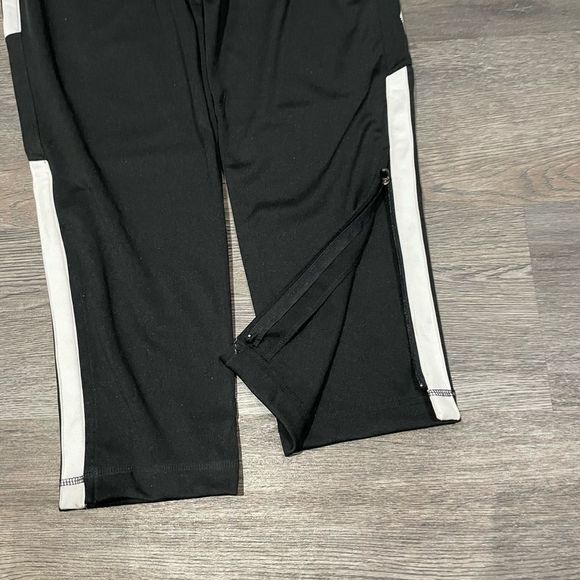 Umbro athletics pants size Small - Picture 10 of 12